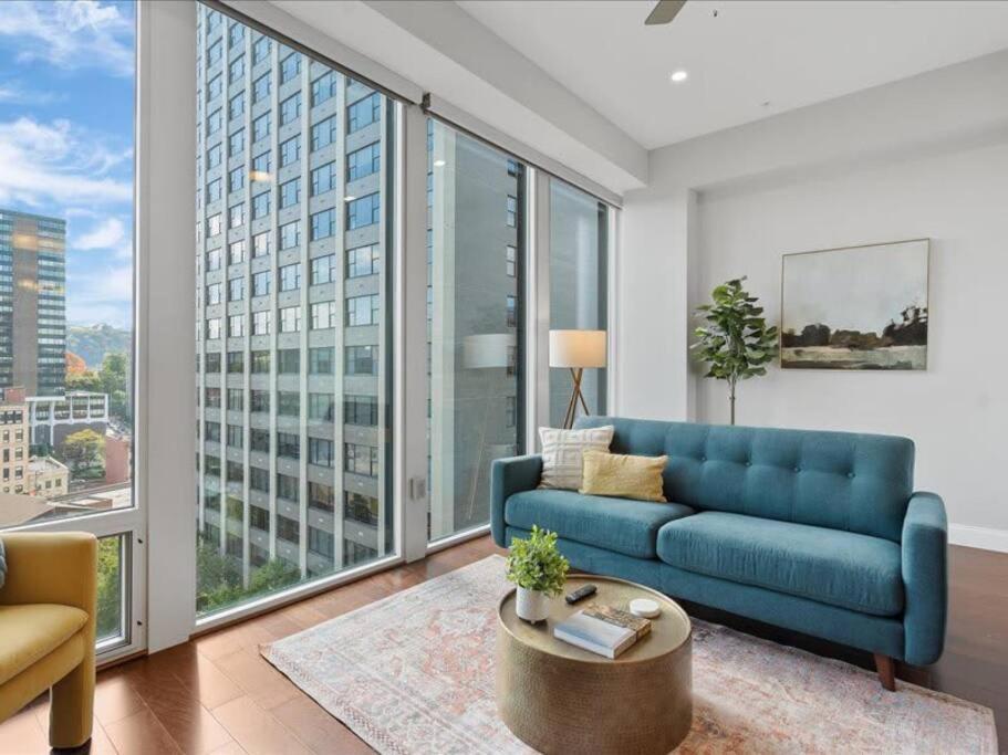Cozysuites Dream 1Br, Ppg Paints Arena, Pitts Pittsburgh Exterior photo